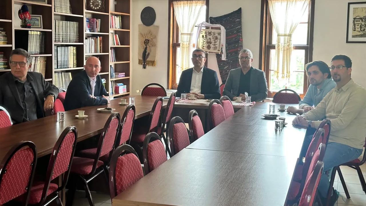 Yalova Turk Ocaklari Sube Baskan Bal Goc Ziyaret Gorusme (1)