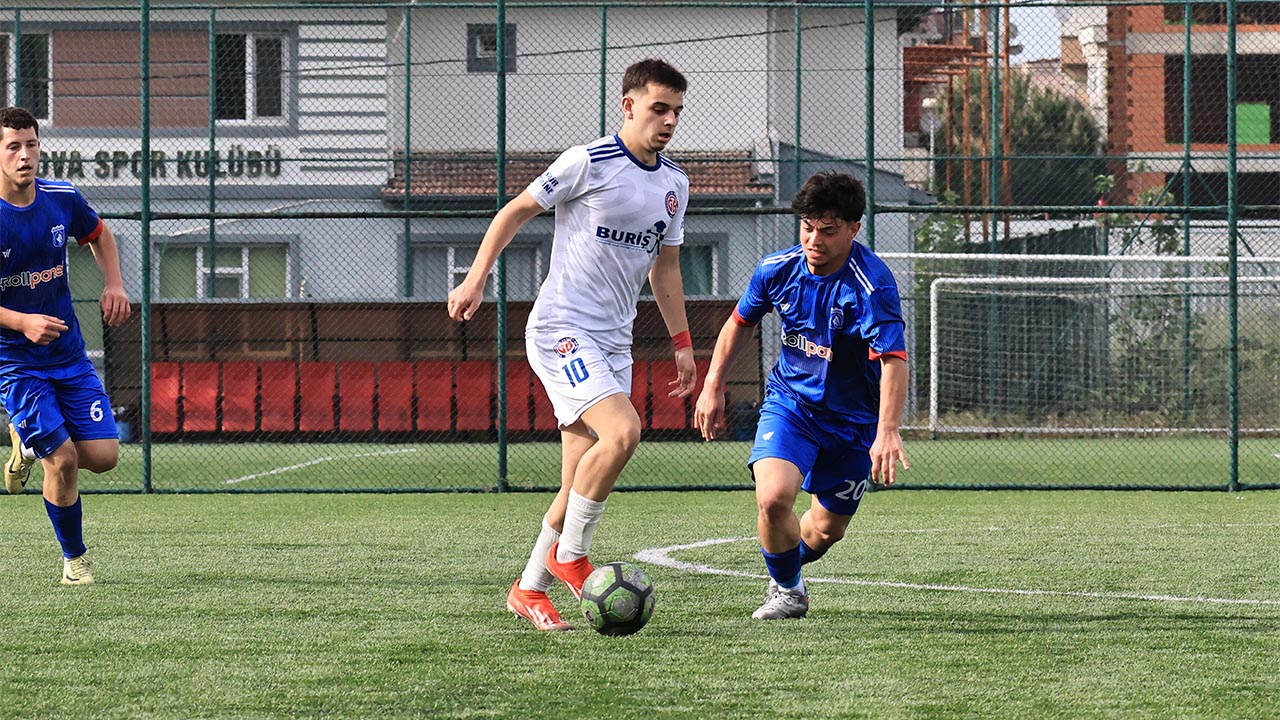 Yalova Turkiye Futbol Federasyon U18 Sampiyona Maclar (2)