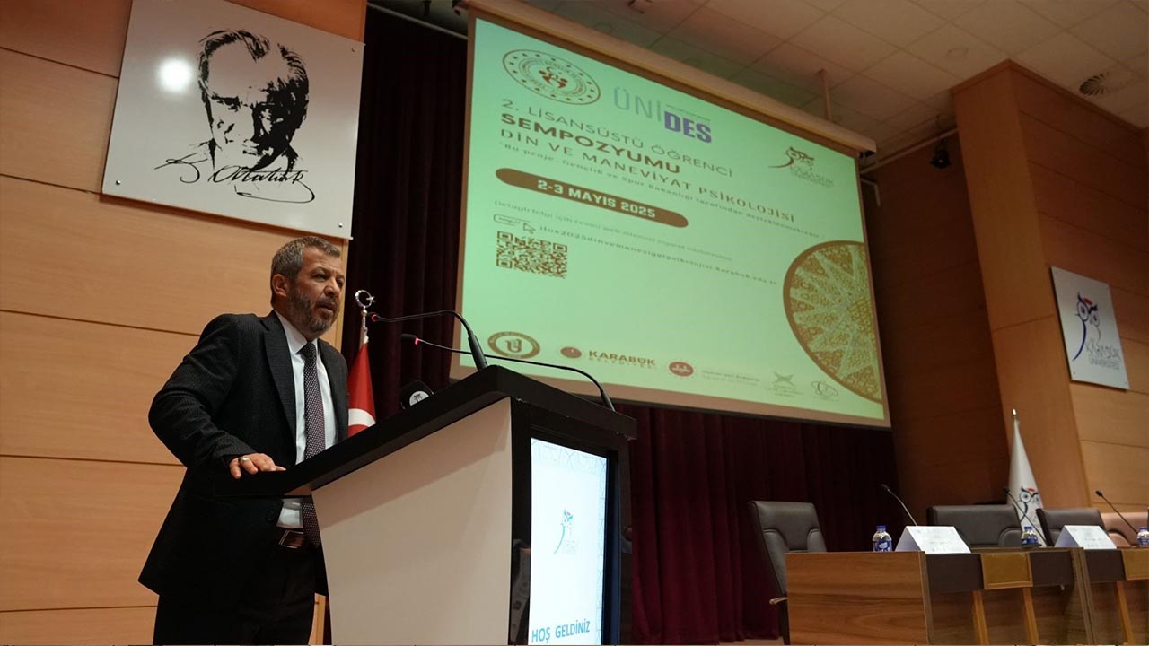 Yalova Universitesi Islami Bilimler Fakulte Ogretim Uye Karabuk Ogrenci Sempozyum (1)
