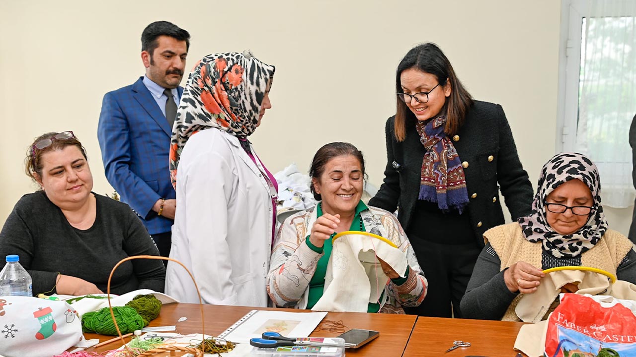 Yalova Vali Heyet Senkoy Koy Halk Ziyaret (4)