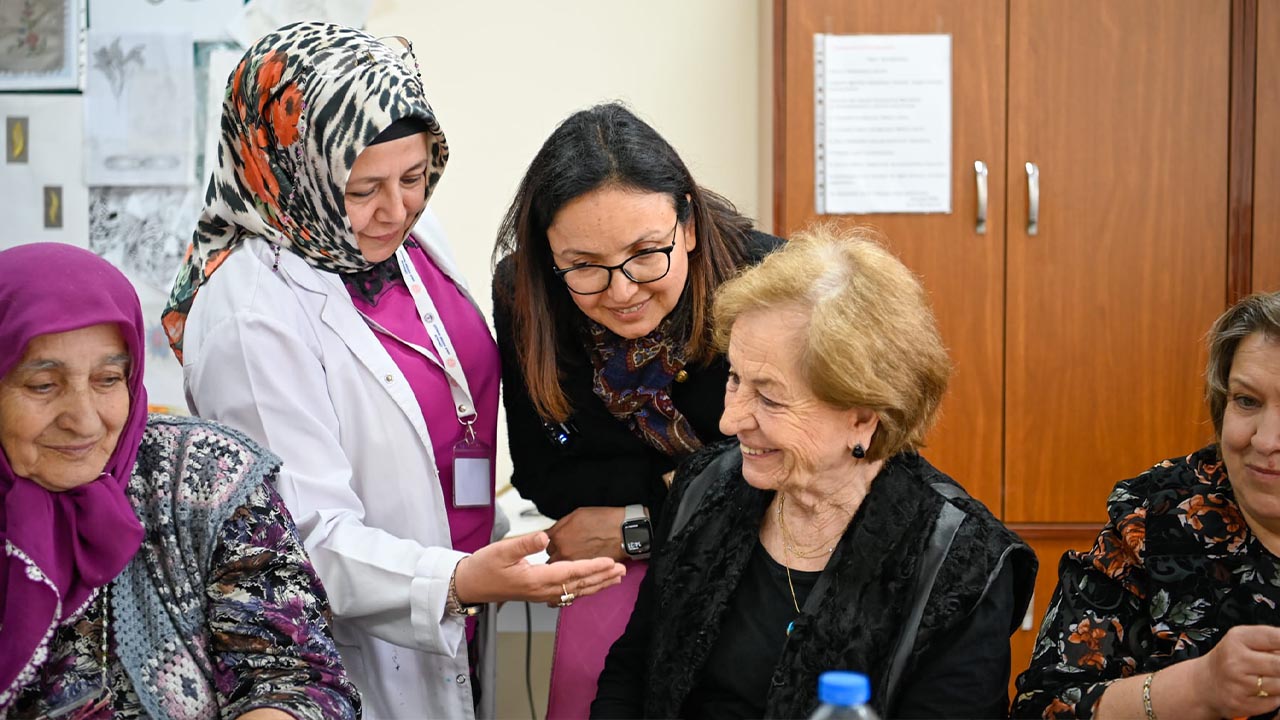 Yalova Vali Heyet Senkoy Koy Halk Ziyaret (6)