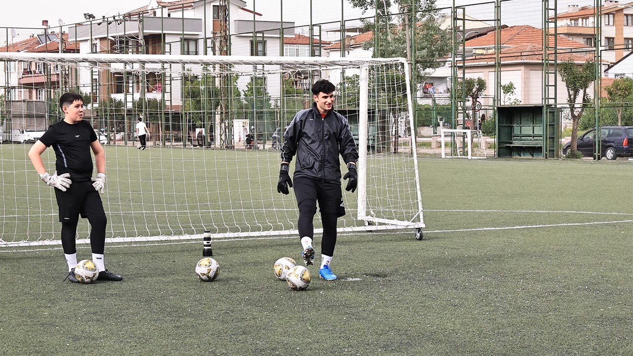 Yeni Kaleciler Bu Okulda Yetişiyor (1)