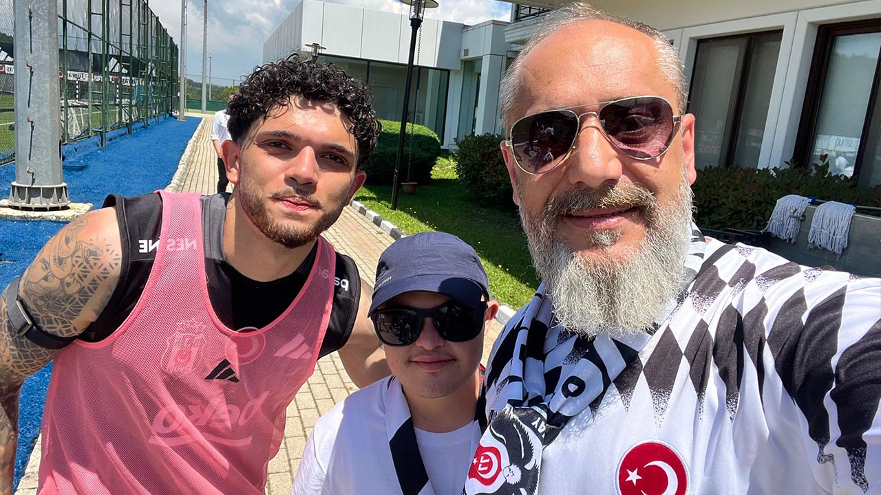 Yalova Besiltas Kartallar Ziyaret Saha Stadyum Antrenman (1)