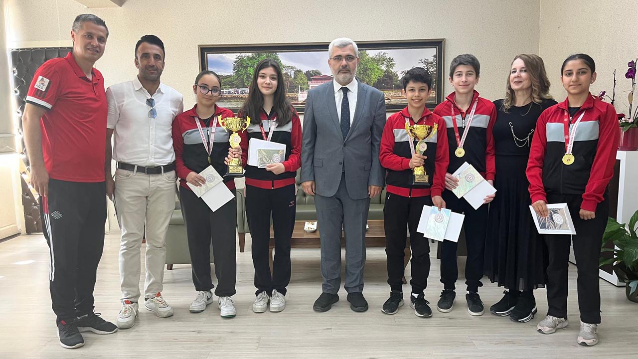 Yalova Cifte Sampiyon Ortaokul Egitim Ziyaret (5)