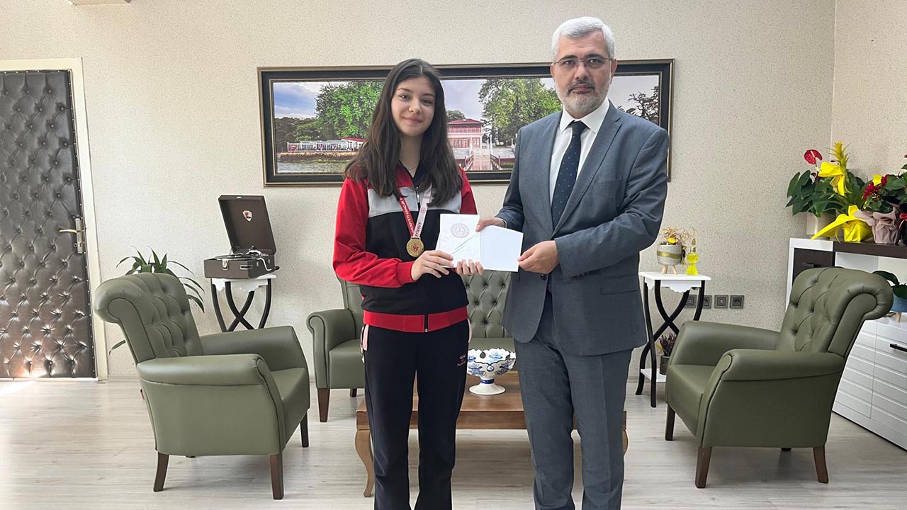Yalova Cifte Sampiyon Ortaokul Egitim Ziyaret (6)