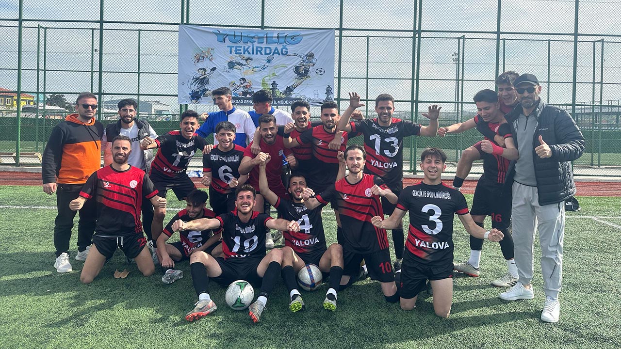 Yalova Kyk Galibiyet Futbol (1)