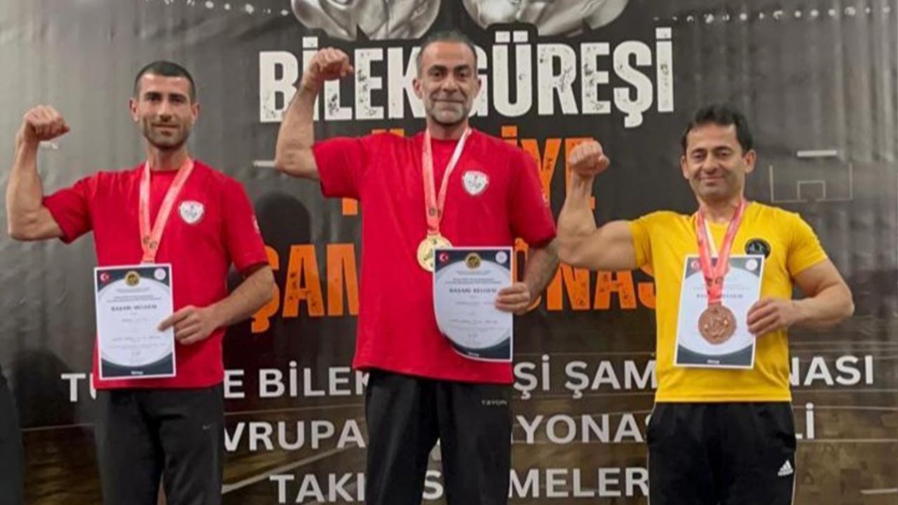 Yalova Milli Takim Kas Vucut Gelistirme Bilek Guresi Birkan Abdulkadir Mevlut (3)