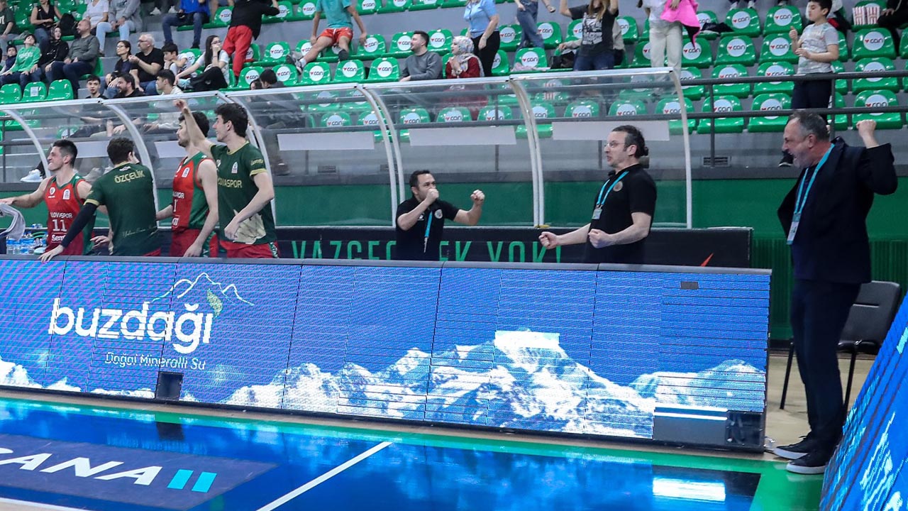 Yalova Son Top Mucadele Yalovaspor Semt77 Basketbol (6)