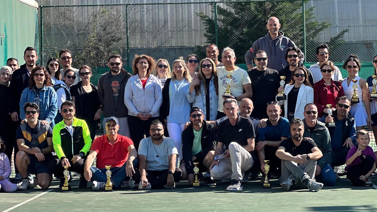 Yalova Tenis Yuruyen Kosk Turnuva Ataturk Spor (1)