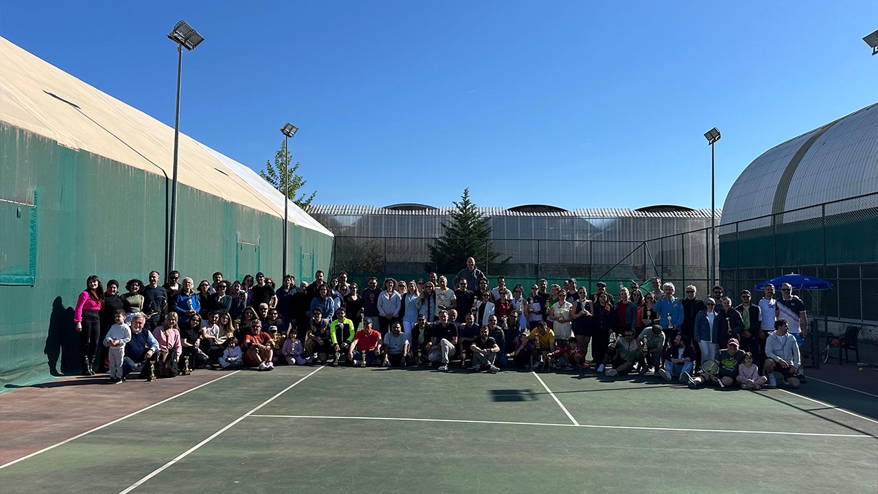Yalova Tenis Yuruyen Kosk Turnuva Ataturk Spor (6)