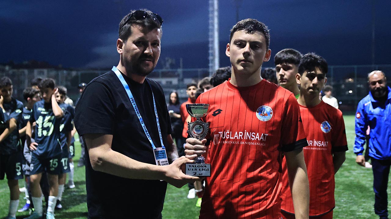 Yalova Yalovagucu Sampiyon U15 Lig (2)