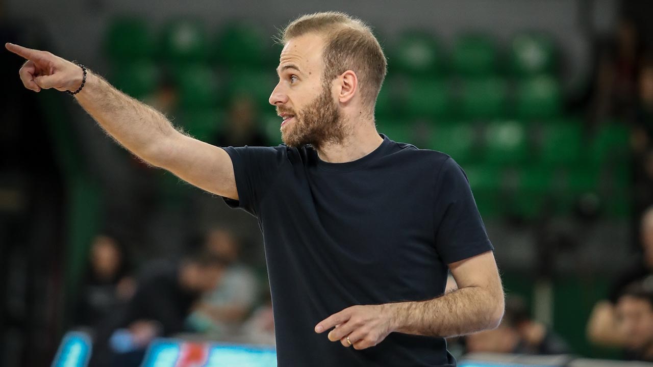 Yalova Yalovaspor Semt77 Basketbol Super Lig Antrenor Teknik Adam Aciklama 419 (2)