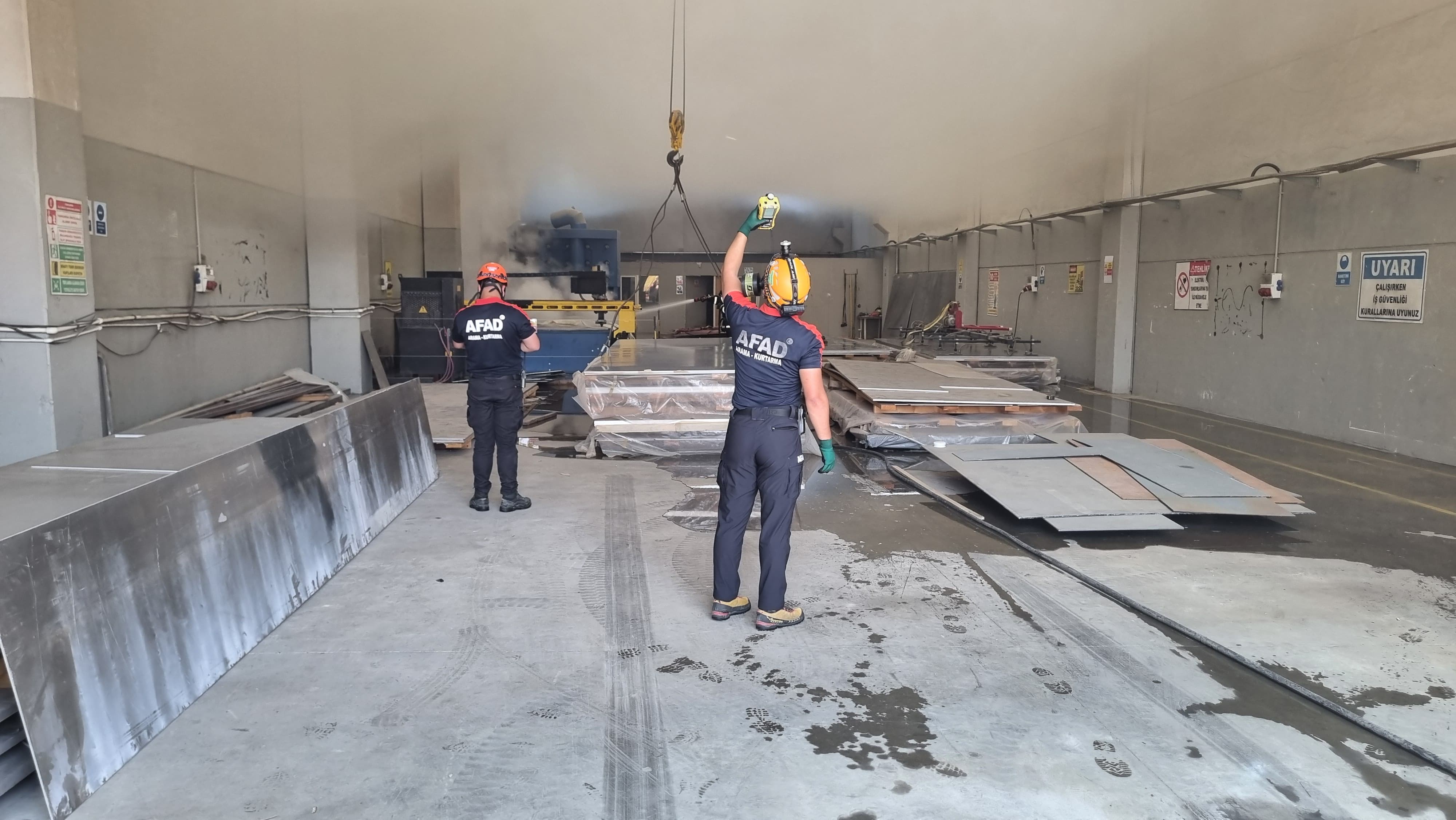 Yalova Afad Taskopru Sanayi Site Metal Yangin Mudahale (5)