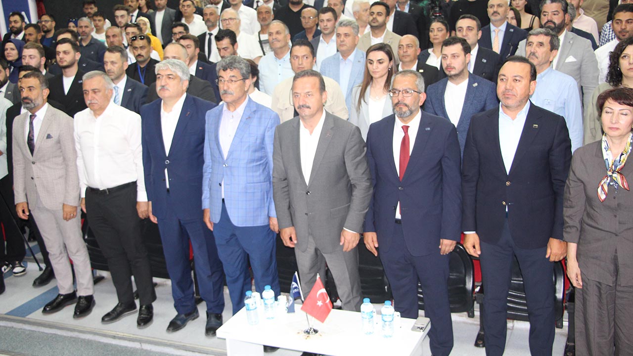 Yalova Anahtar Parti Genel Baskan Yavu Agiralioglu Halk Bulusma Program Etkinlik (12)