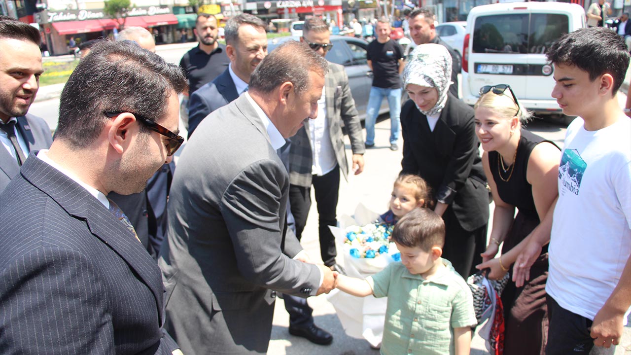 Yalova Anahtar Parti Genel Baskan Yavu Agiralioglu Halk Bulusma Program Etkinlik (3)