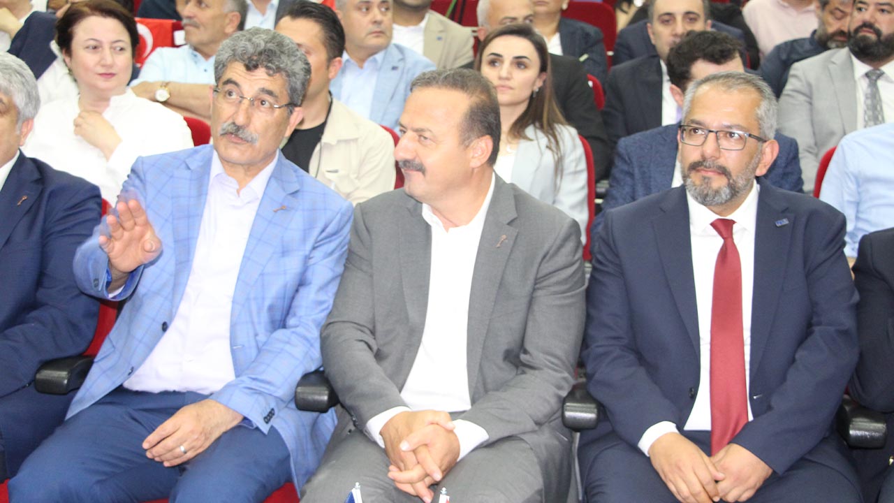 Yalova Anahtar Parti Genel Baskan Yavu Agiralioglu Halk Bulusma Program Etkinlik (8)
