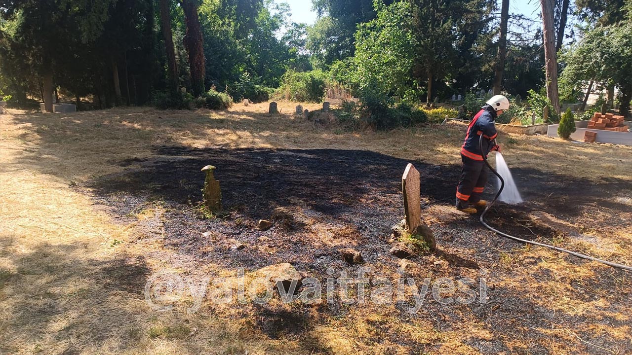 Yalova Kazimiye Koy Mezarlik Yangin Itfaiye Sonurme (1)