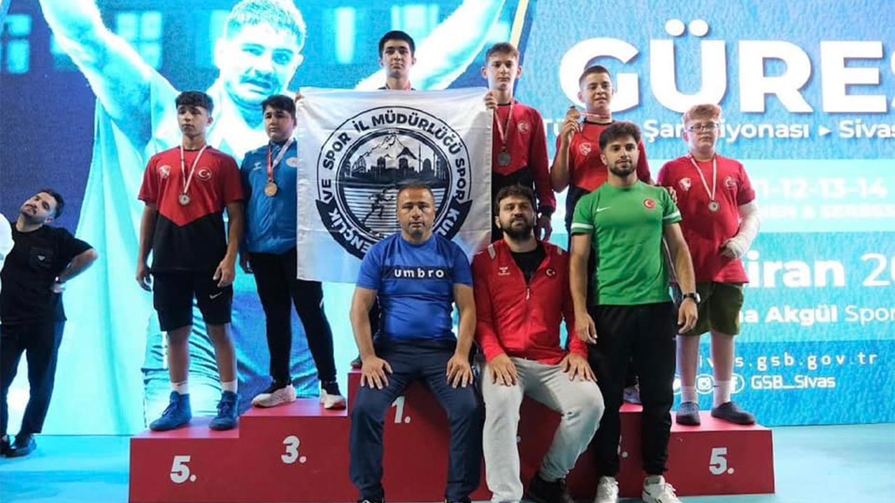 Subaşılı Minik Güreşçilerimizden Büyük Başarı (1)