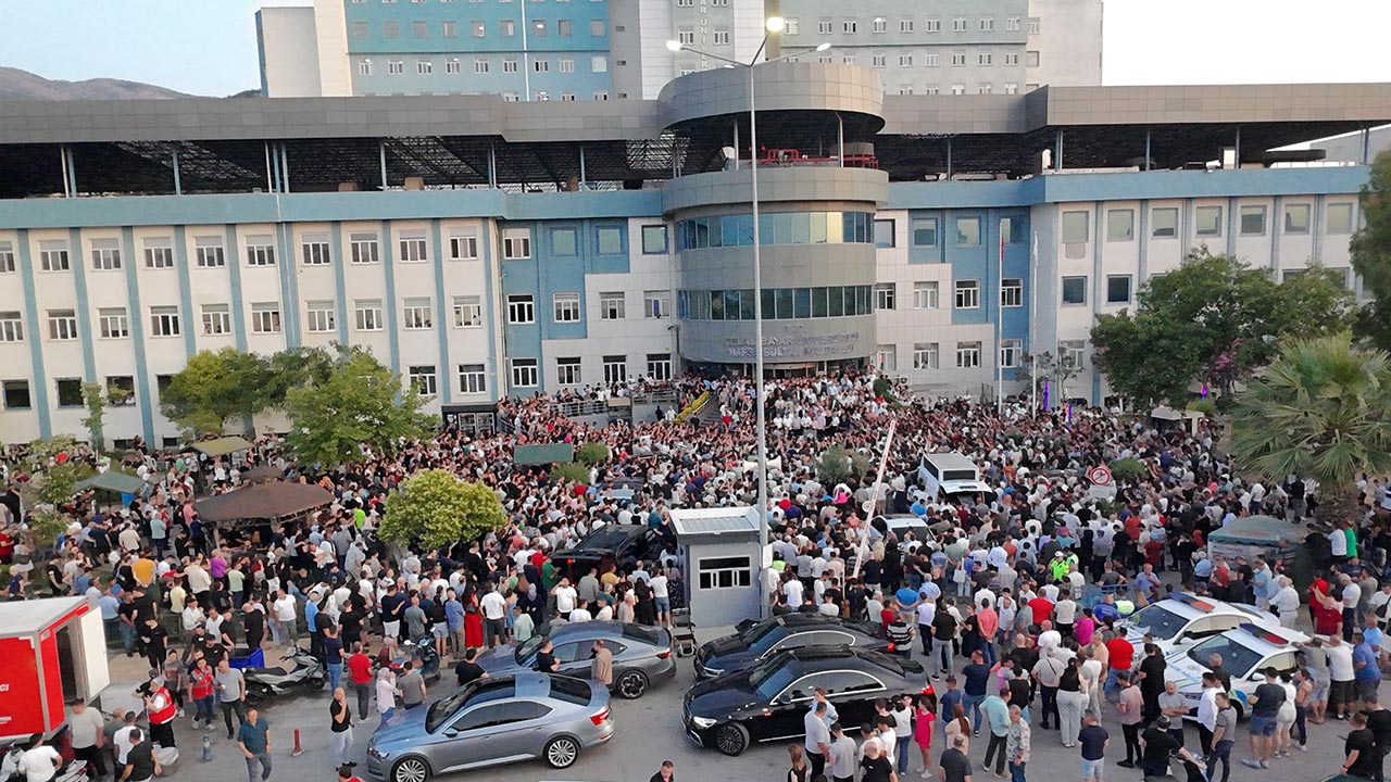 Chp Manisa Ferdi Zeyrek Cenaze Namaz Saat Nerede (4)