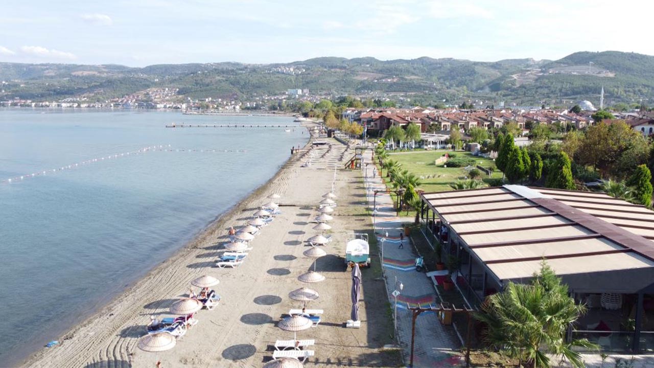 Yalova Plaj Mavi Bayrakli Bes Plaj (3)