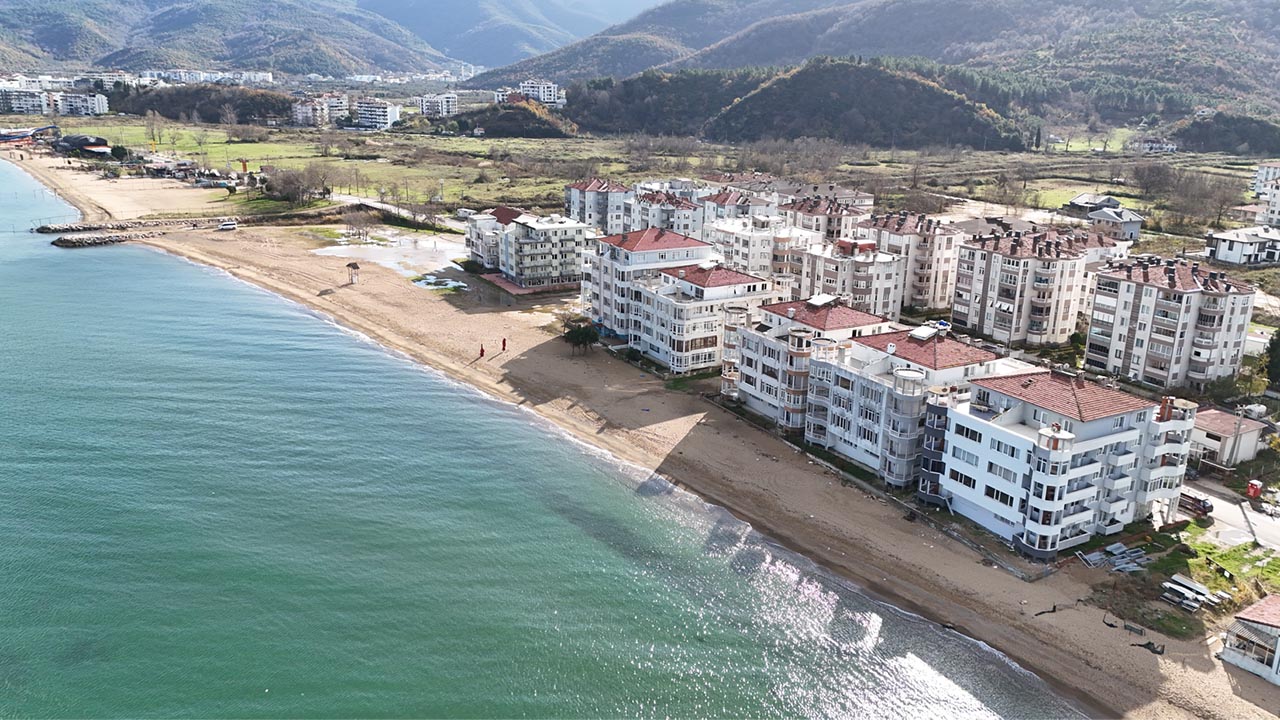 Yalova Plaj Mavi Bayrakli Bes Plaj (4)