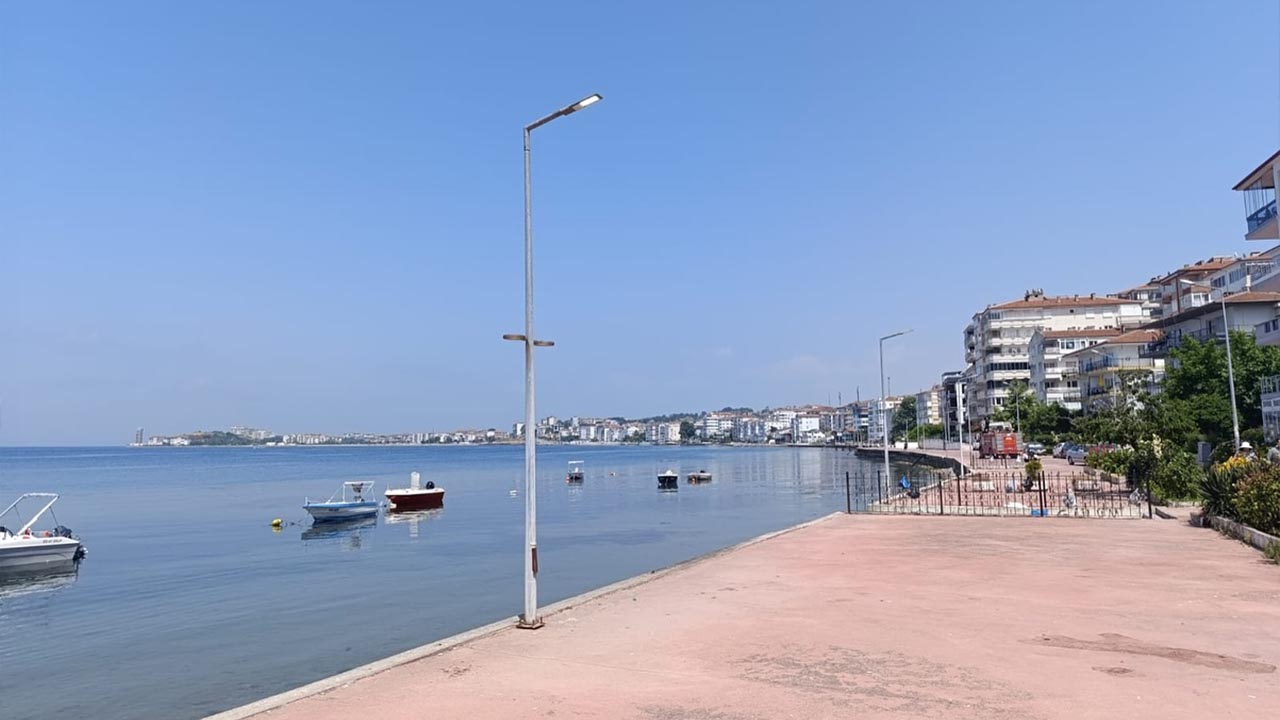 Yalova Acinarcik Belediye Camlik Mahalle Aydinlatma Direk Elektrik Ariza Yenileme Calisma (4)