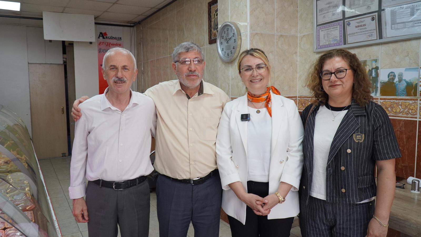 Yalova Altinova Belediye Baskan Kurban Bayram Esnaf Ziyaret Kutlama (2)