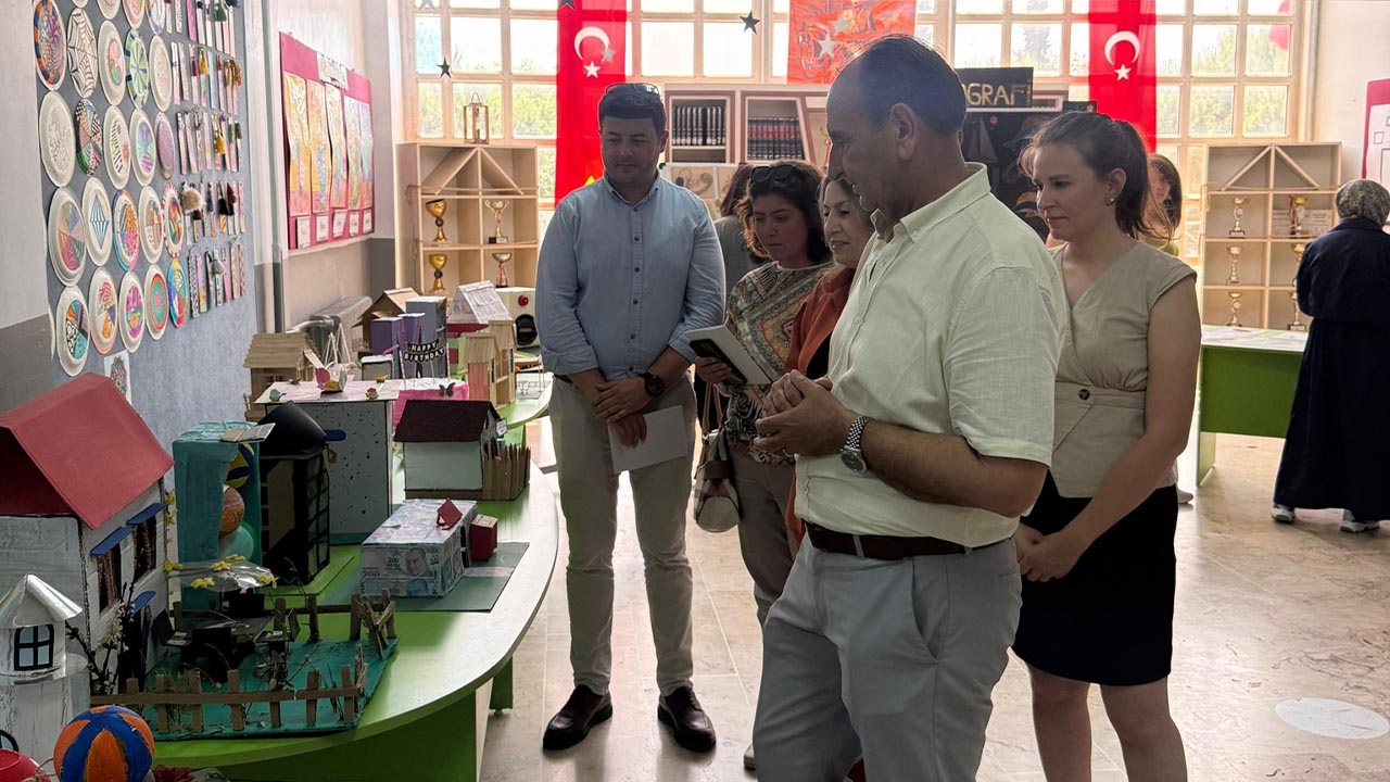 Yalova Altinova Gorsel Sanatlar Teknoloji Tasarim Sergi Acilis (3)