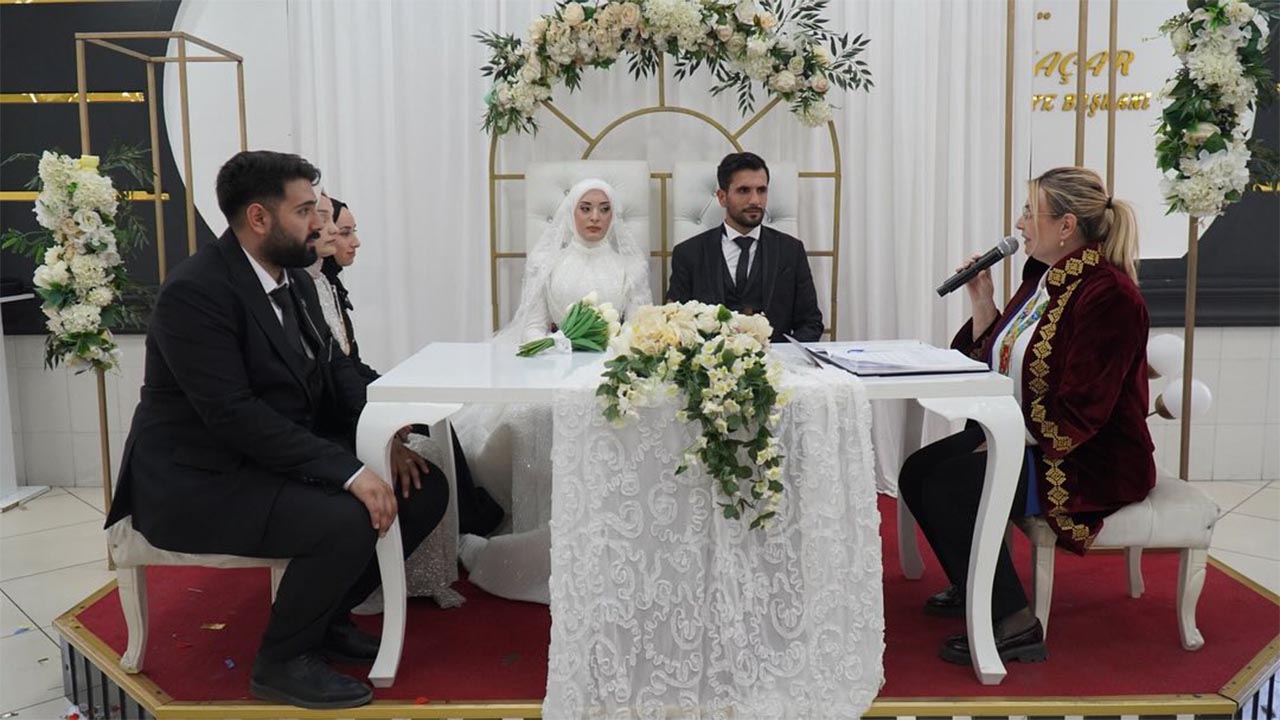 Yalova Altinova Yasemin Fazlaca Nikah Kiydi (4)