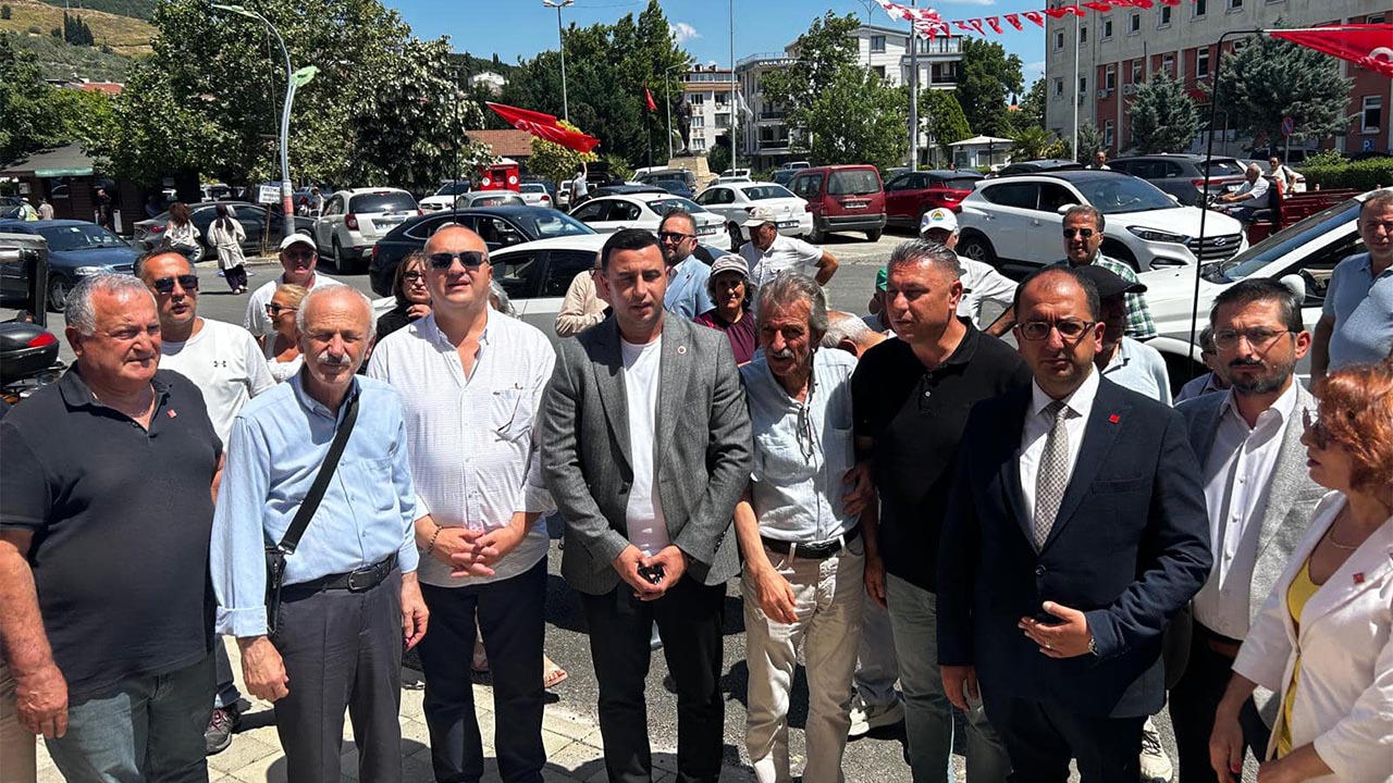 Yalova Armutlu Chp Baskanligi Acildi (3)