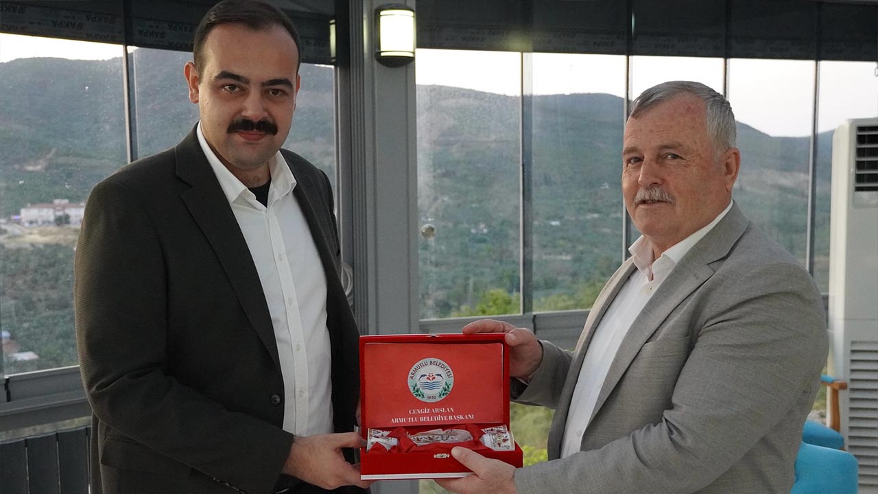 Yalova Armutlu Kaymakam Yusuf Meliksah Aydin Veda Yemegi (3)