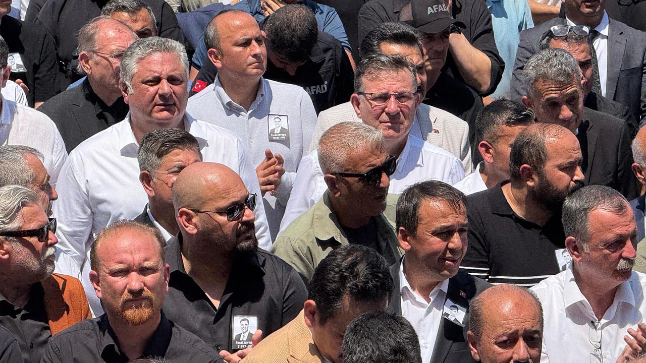Yalova Belediye Baskan Chp Il Genel Meclis Manisa Ferdi Zeyrek Cenaze (2)