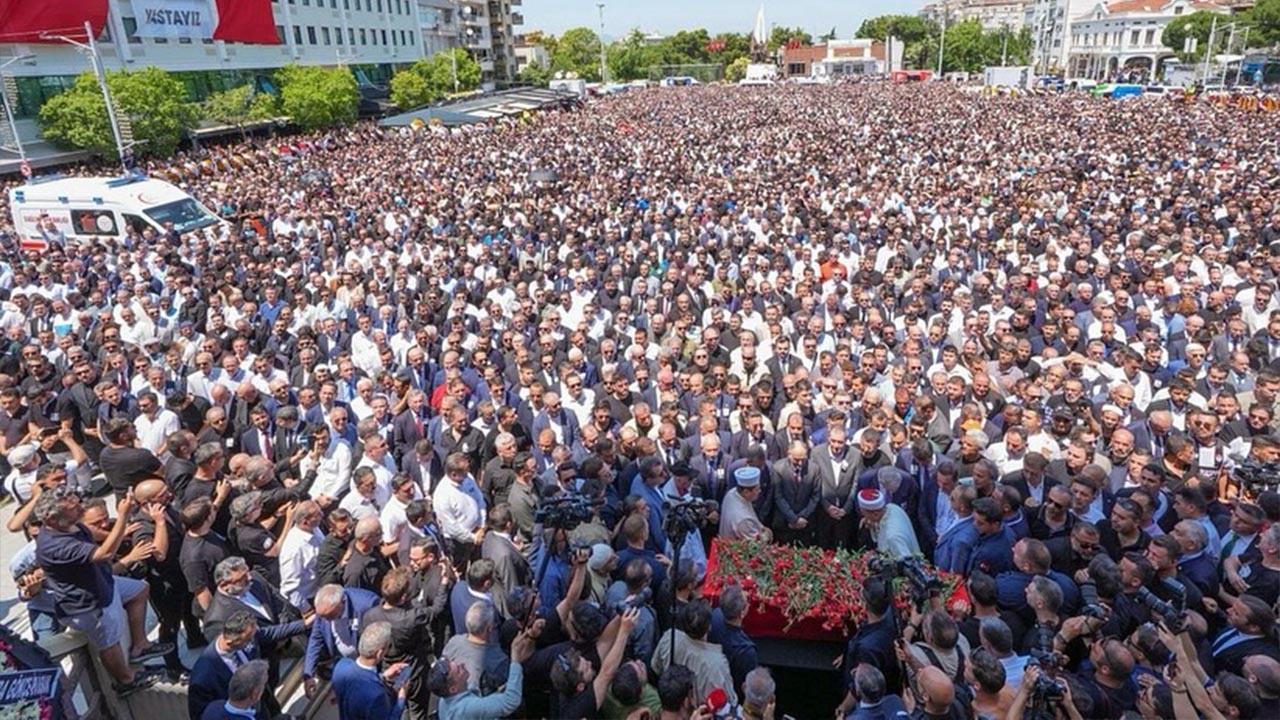 Yalova Belediye Baskan Chp Il Genel Meclis Manisa Ferdi Zeyrek Cenaze (3)