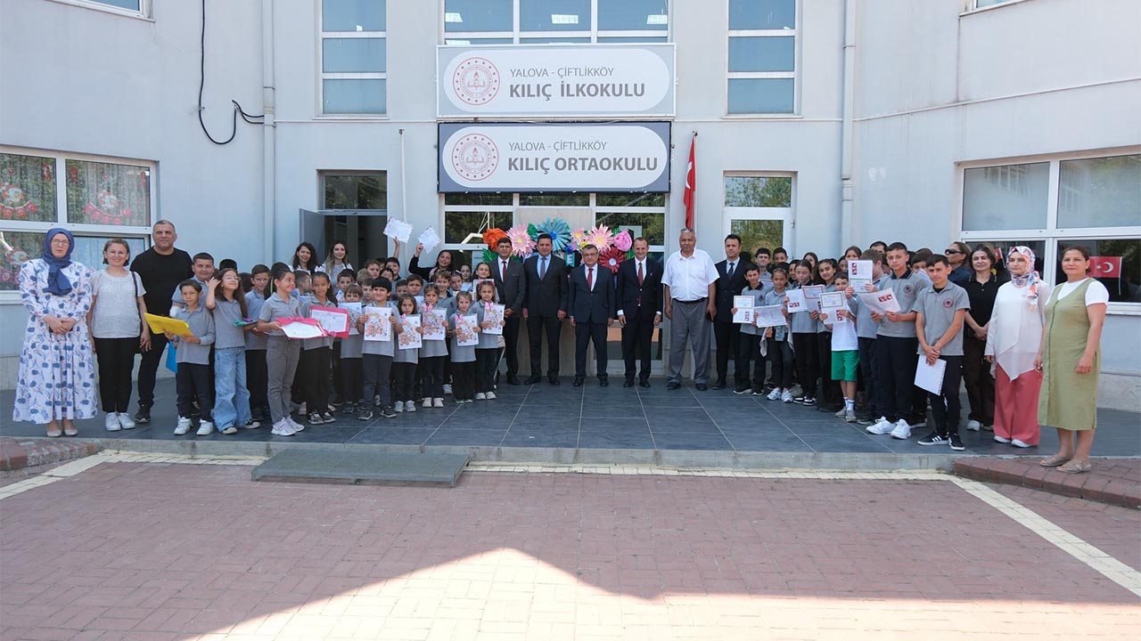 Yalova Ciftlikkoy Belediye Baskan Kaymakam Karne Toren (5)