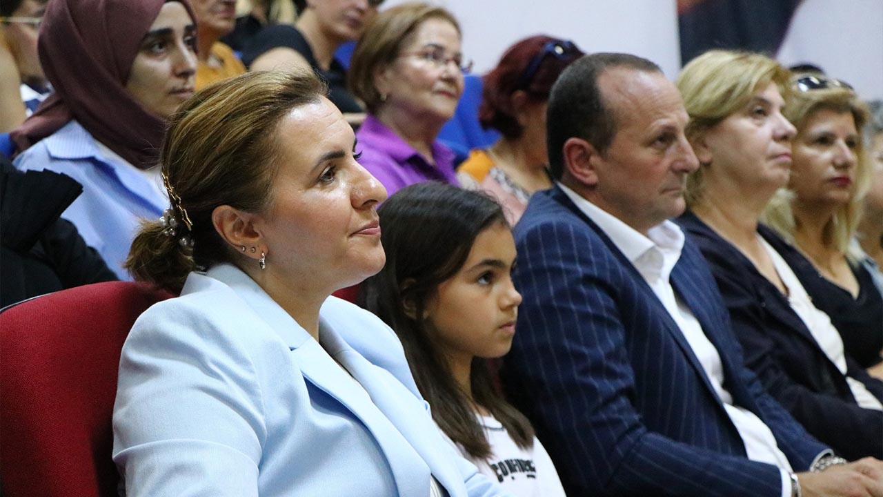 Yalova Ciftlikkoy Belediye Yazar Halk Bulusma (2)