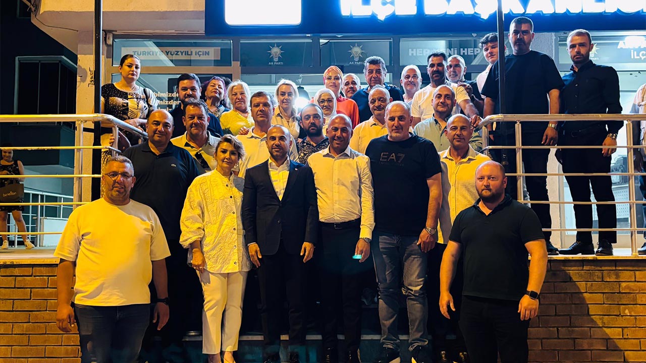 Yalova Cinarcik Ak Parti Toplanti (5)