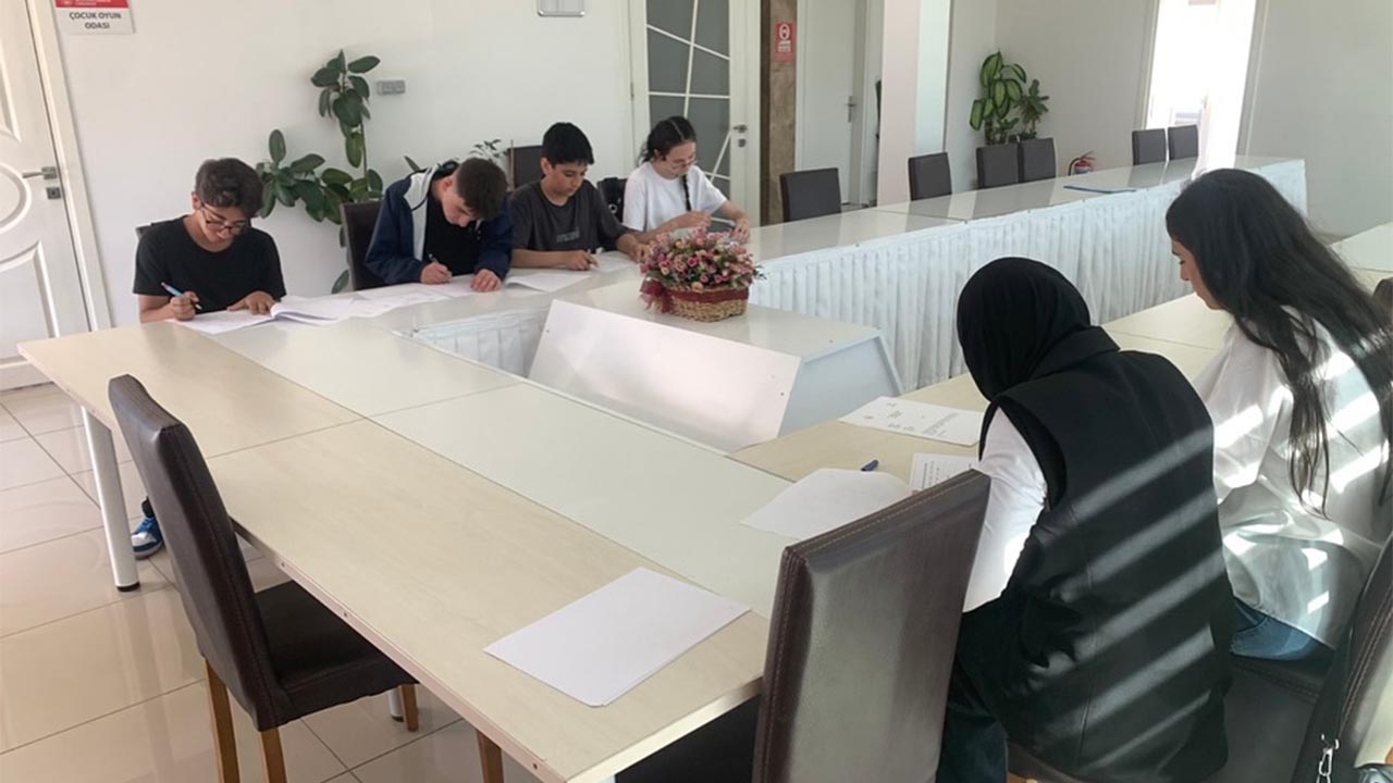 Yalova Cocuk Haklari Komite Aile Sosyal Hizmet Il Mudur Tanisma (2)