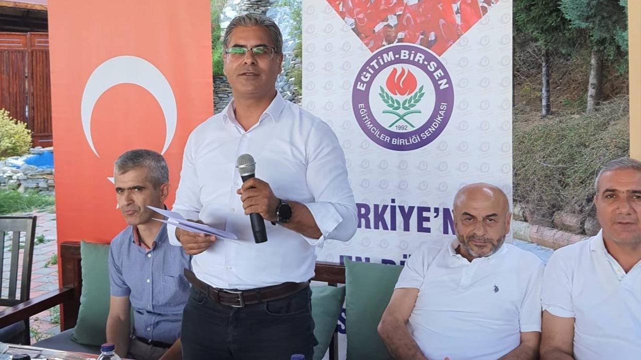 Yalova Egitim Bir Sen Sube Genisletilmis Toplanti (2)