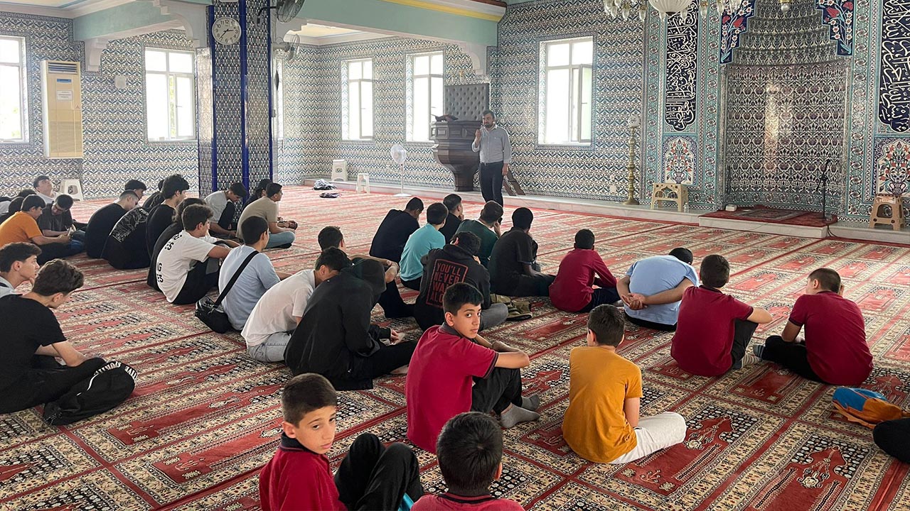 Yalova Il Muftuluk Cedes Milli Manevi Degerler Toplanti Ogrenci (1)