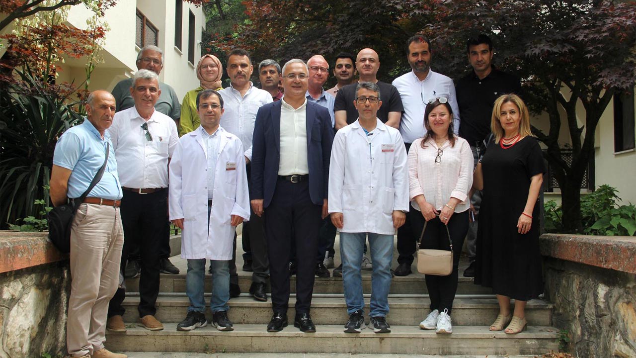 Yalova Il Tarim Orman Mudurluk Ataturk Bahce Arastirma Kahverengi Kokarca Mucadele Samuray Ari (5)-1