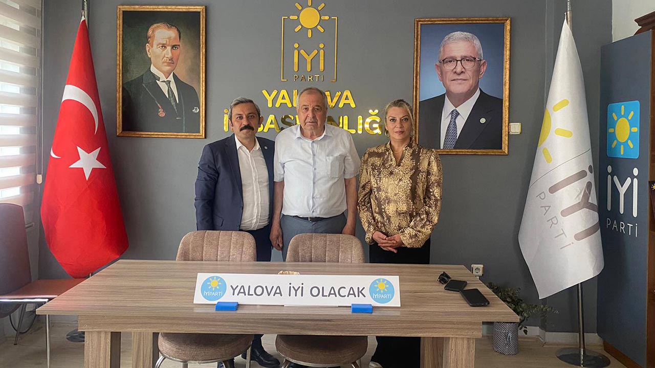 Yalova Iyi Parti Merkez Ilce Baskan Partili Buyukler Ziyaret (3)