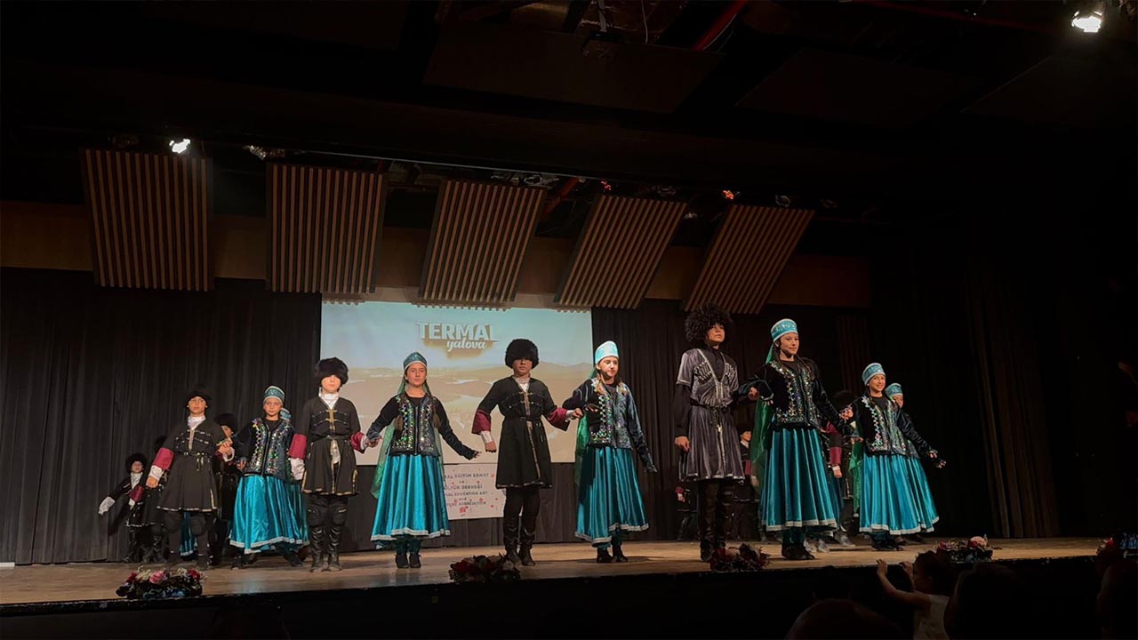 Yalova Kultur Miras Halk Oyun Gosteri (2)