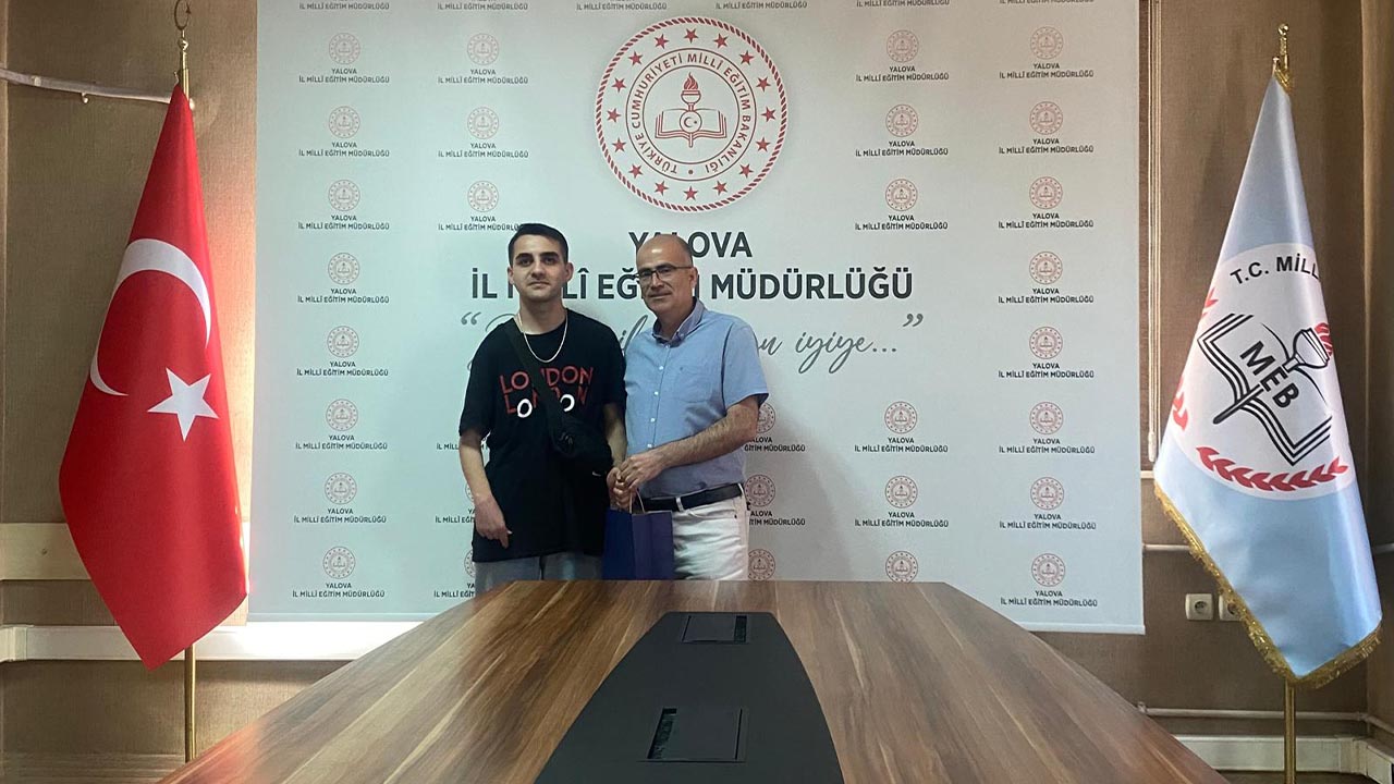 Yalova Milli Egitim Bakanlik Dilimizin Zenginlikleri Yarisma Odul Ogrenciler (3)