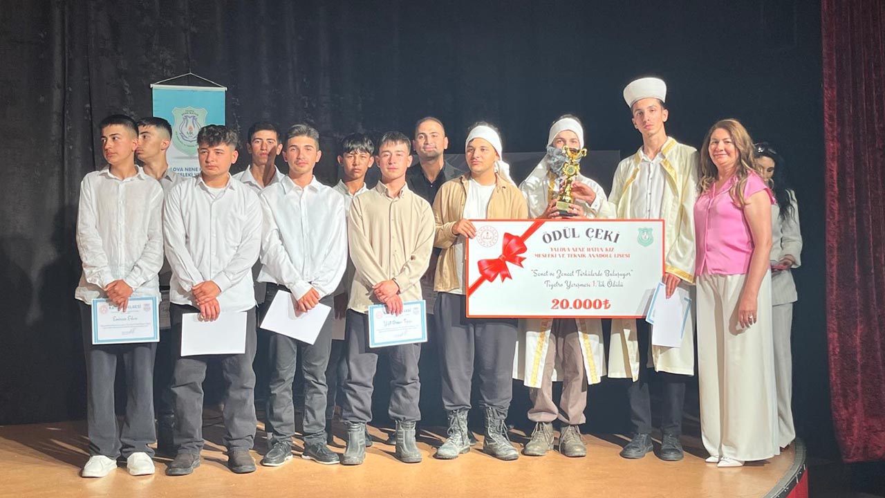 Yalova Sanat Zanaat Turku Tiyatro Yarisma Final (2)