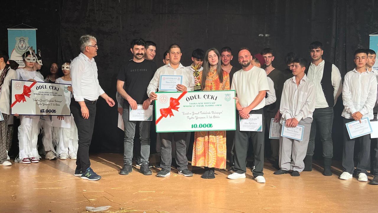 Yalova Sanat Zanaat Turku Tiyatro Yarisma Final (6)