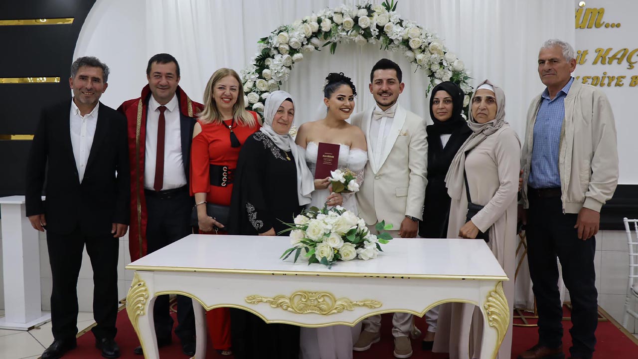 Yalova Subasi Baskan Nikah Kiydi (2)
