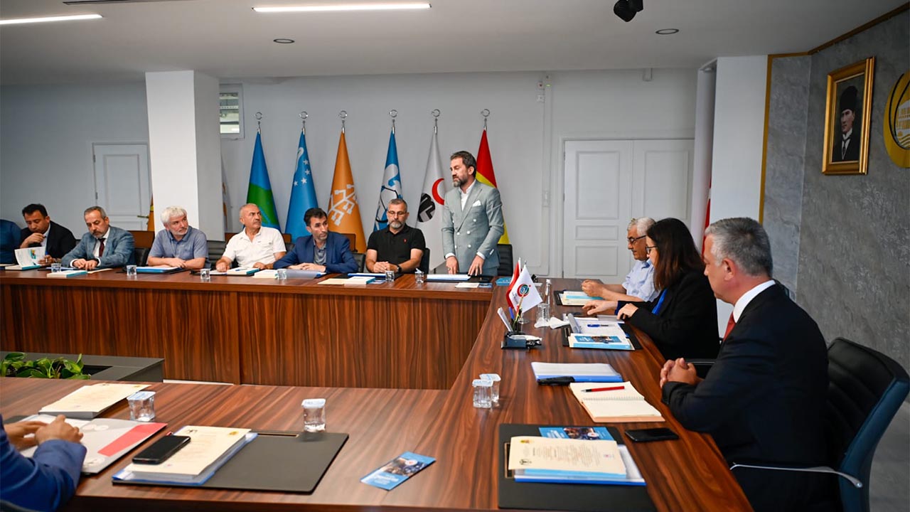 Yalova Vali Ticaret Il Mudurluk Esnaf Toplanti (2)