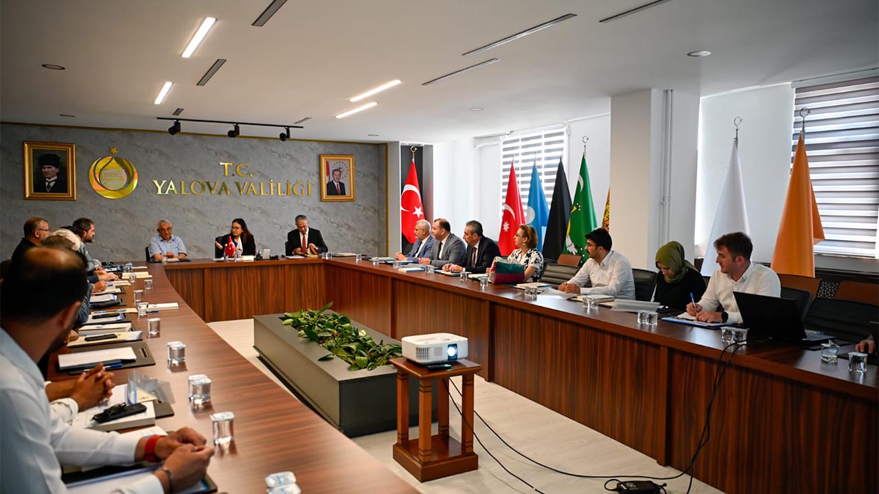 Yalova Vali Ticaret Il Mudurluk Esnaf Toplanti (5)