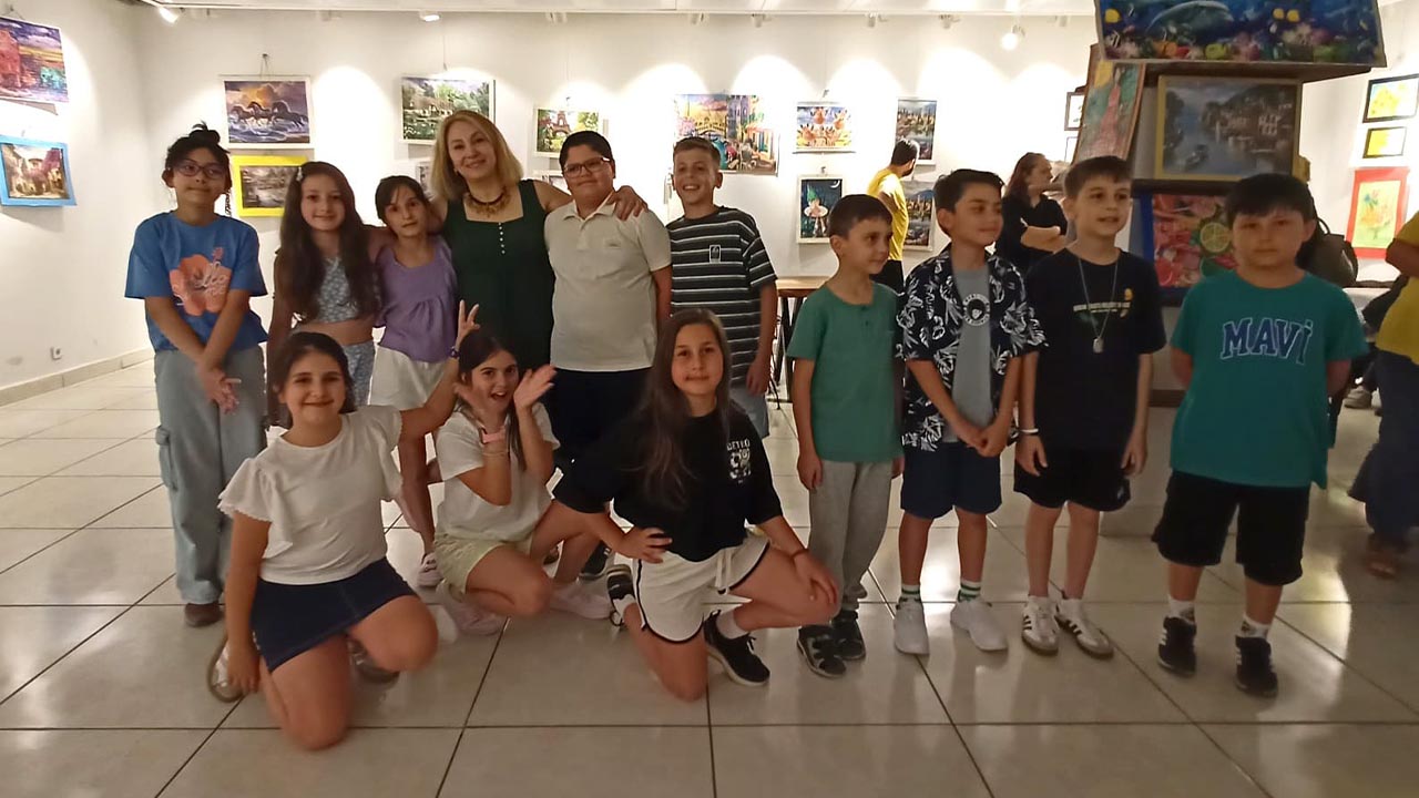 Yalova Ziya Gokalp Ilkokul Ogrenciler Yap Boz Resim Sergi Yil Sonu Etkinlik (3)