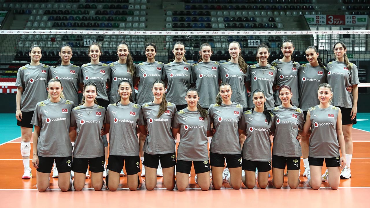Yalova Ciftlikkoy Genc Kadin Voleybolcu Milli Takim Kamp (1)
